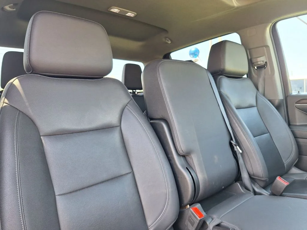 Used 2024 Silver GMC SLT image 28