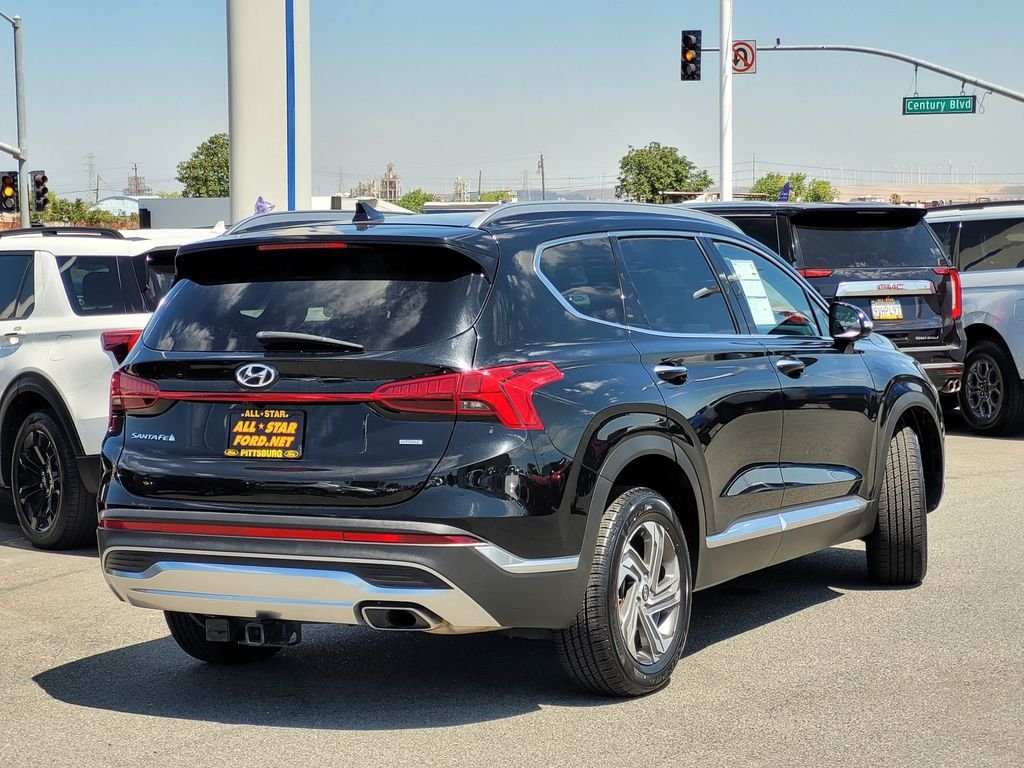 Certified Used 2022 Black Hyundai SEL image 4