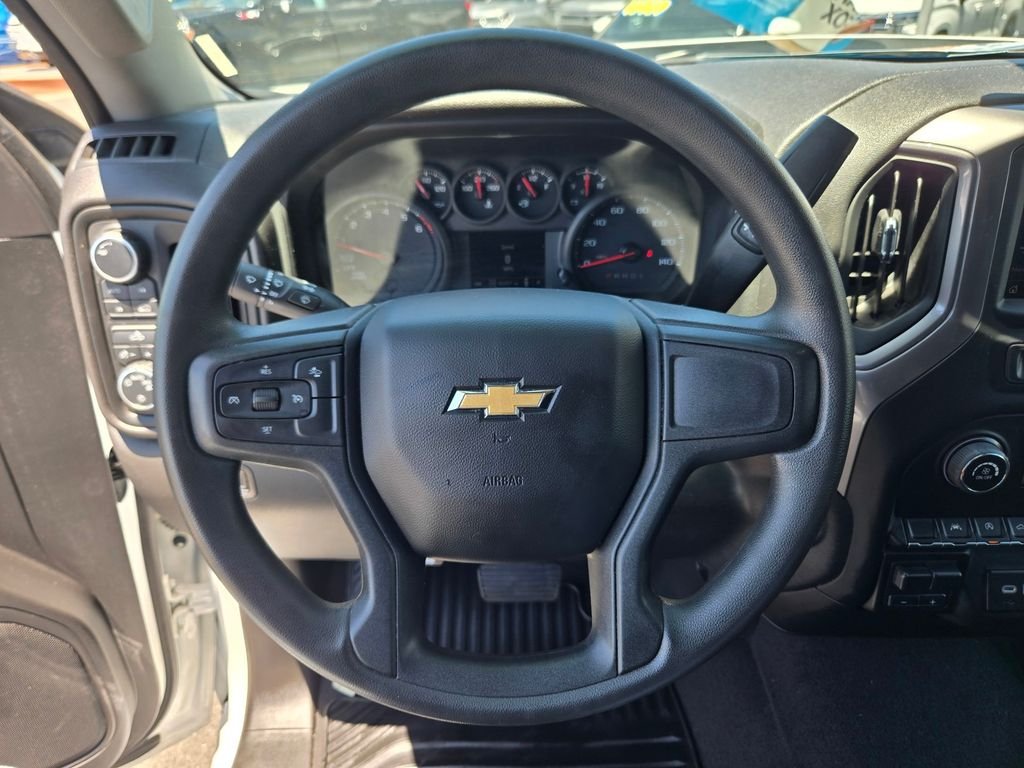 Used 2023 White Chevrolet Custom image 20