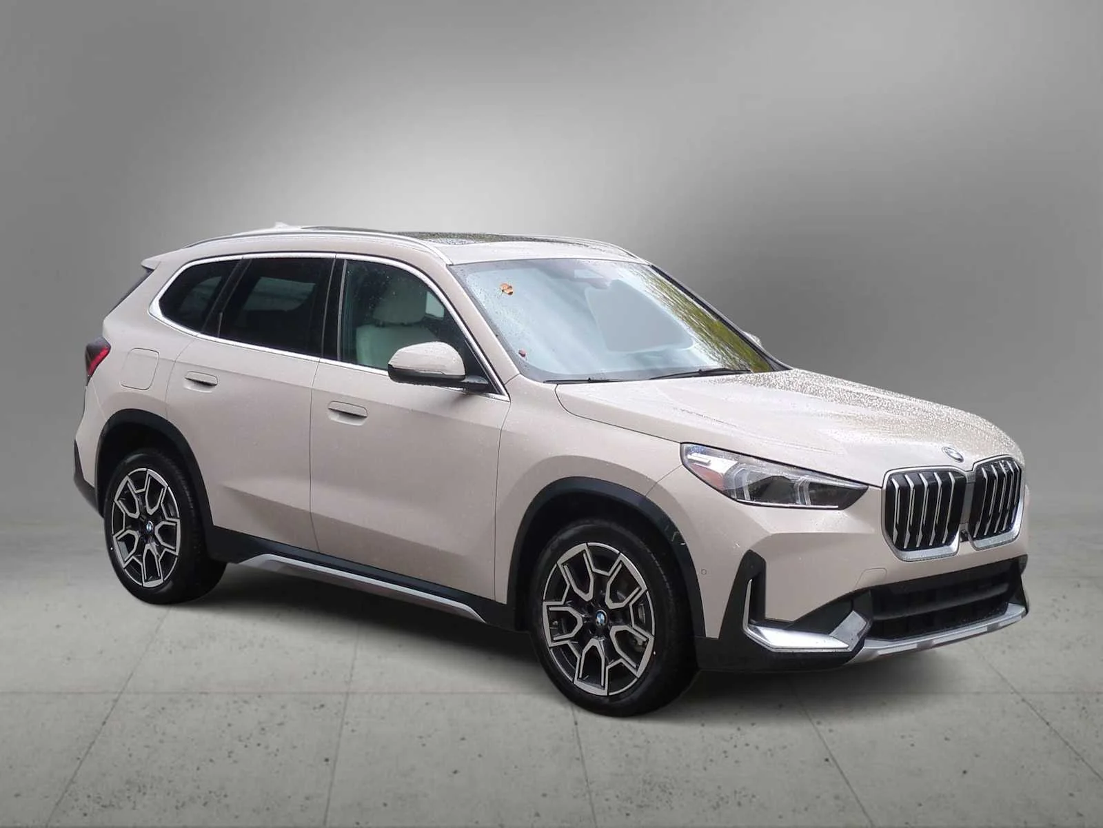 New 2026 Dune Grey Metallic BMW xDrive28i image 2