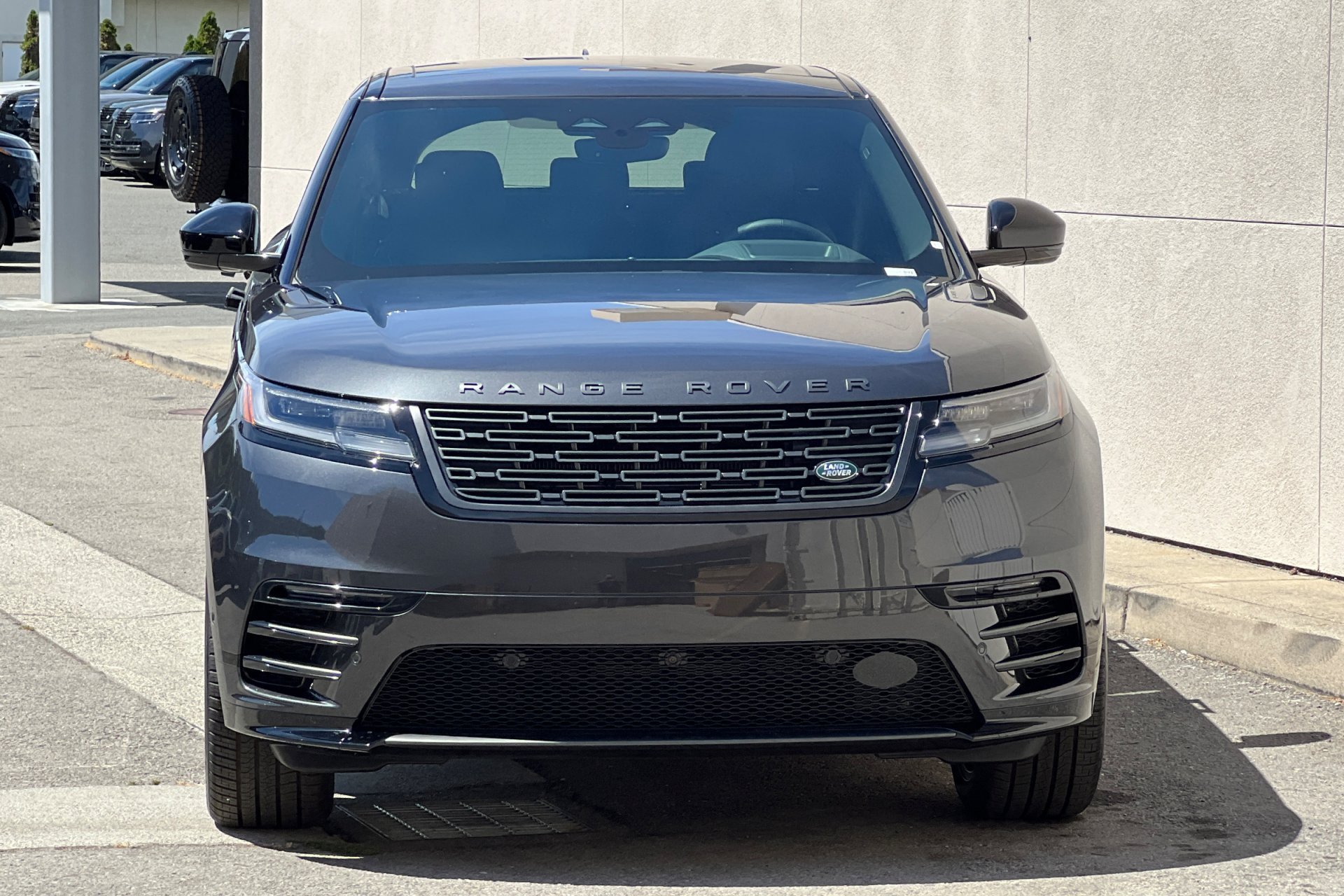 New 2026 Carpathian Grey Land Rover Belgravia Edition image 10