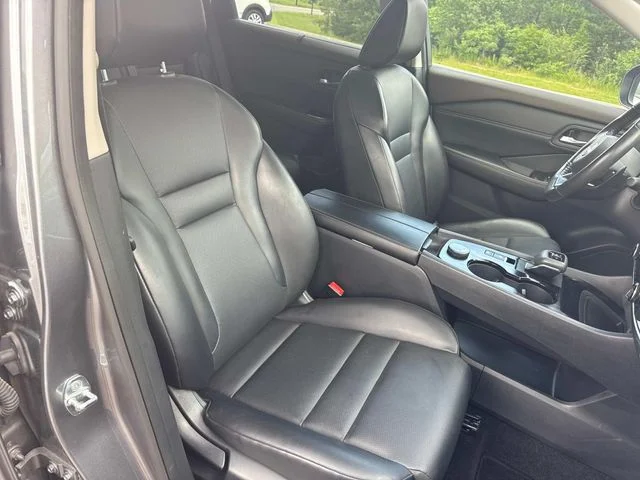 Used 2023 Gray Nissan SV image 27