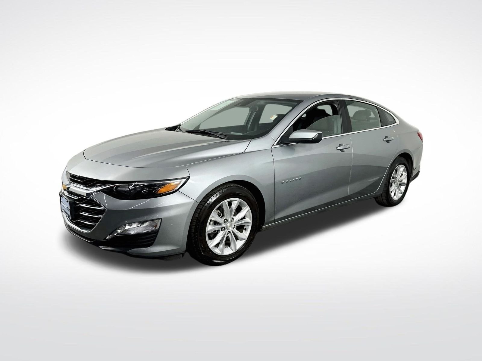 Used 2023 Sterling Gray Metallic Chevrolet LT image 4