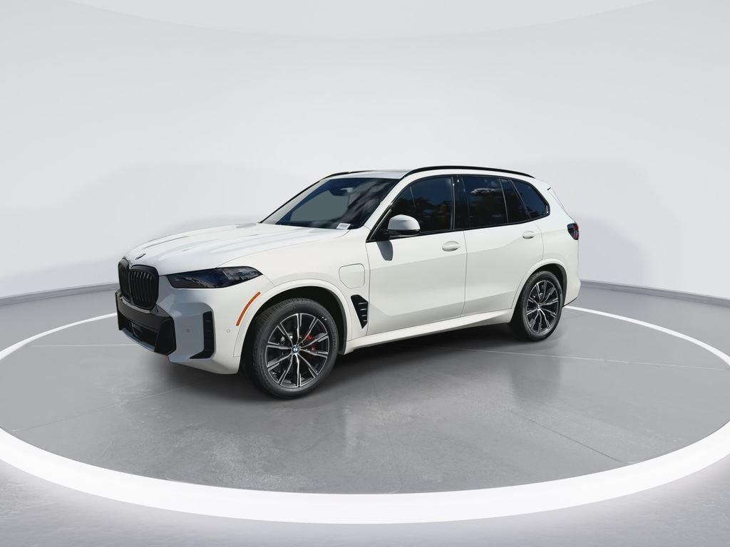 New 2026 White BMW xDrive50e image 4