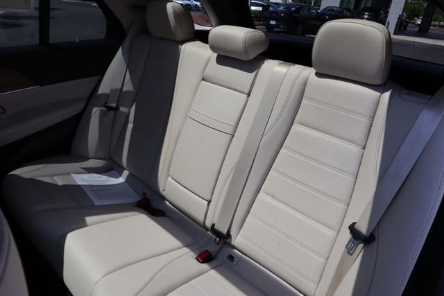 Used 2022 Obsidian Black Metallic Mercedes-Benz GLE 350 image 21