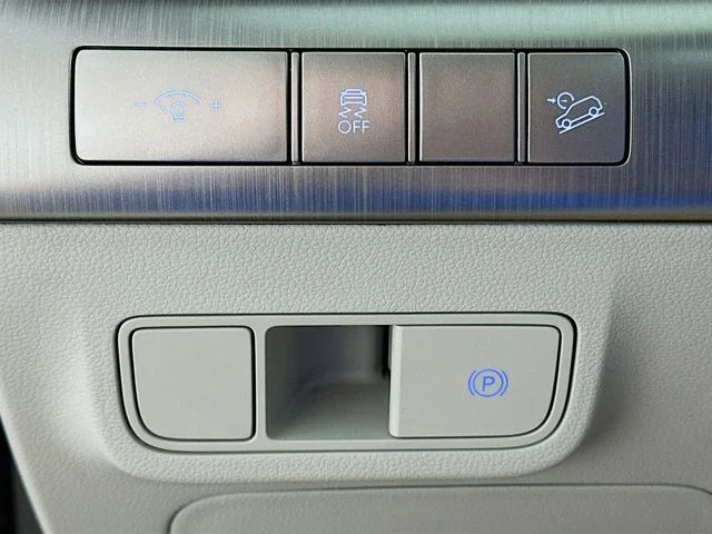 Certified Pre-Owned 2024 Hyundai Kona SEL