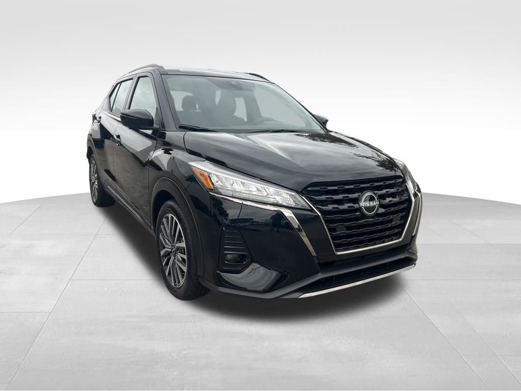 Used 2024 Nissan Kicks SR with VIN 3N1CP5DV5RL492118 for sale in Lake Worth Beach, FL