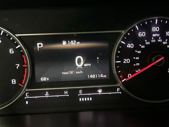 2021 Kia Sorento LX - Photo 12