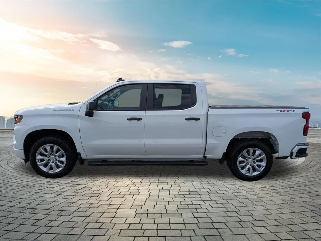 Used 2024 Summit White Chevrolet Custom image 8