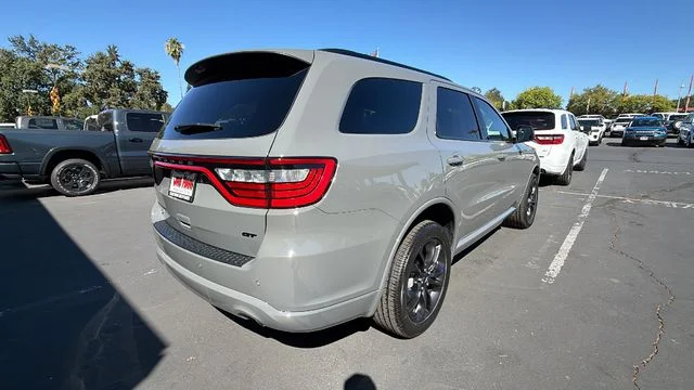 2026 Dodge Durango GT - Photo 4