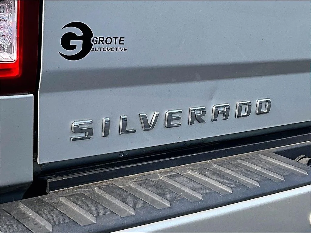 Used 2017 Silver Chevrolet LTZ image 8
