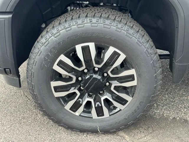 2026 GMC Sierra 2500HD Denali Ultimate - Photo 10