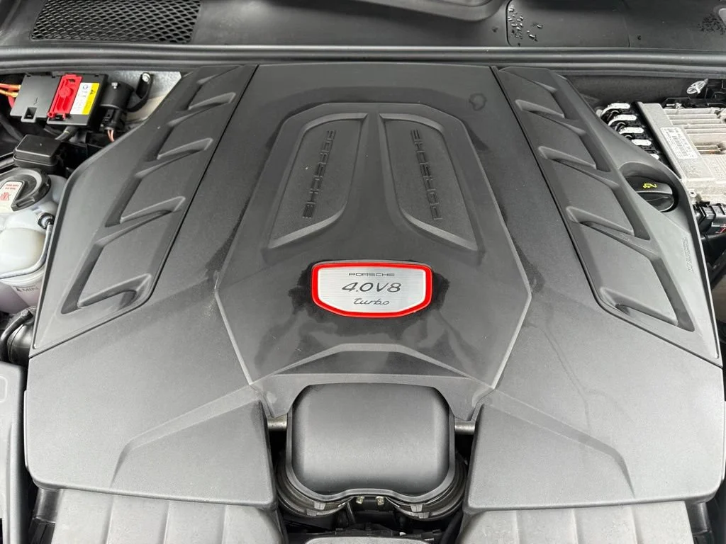 Used 2022  Porsche Turbo image 33