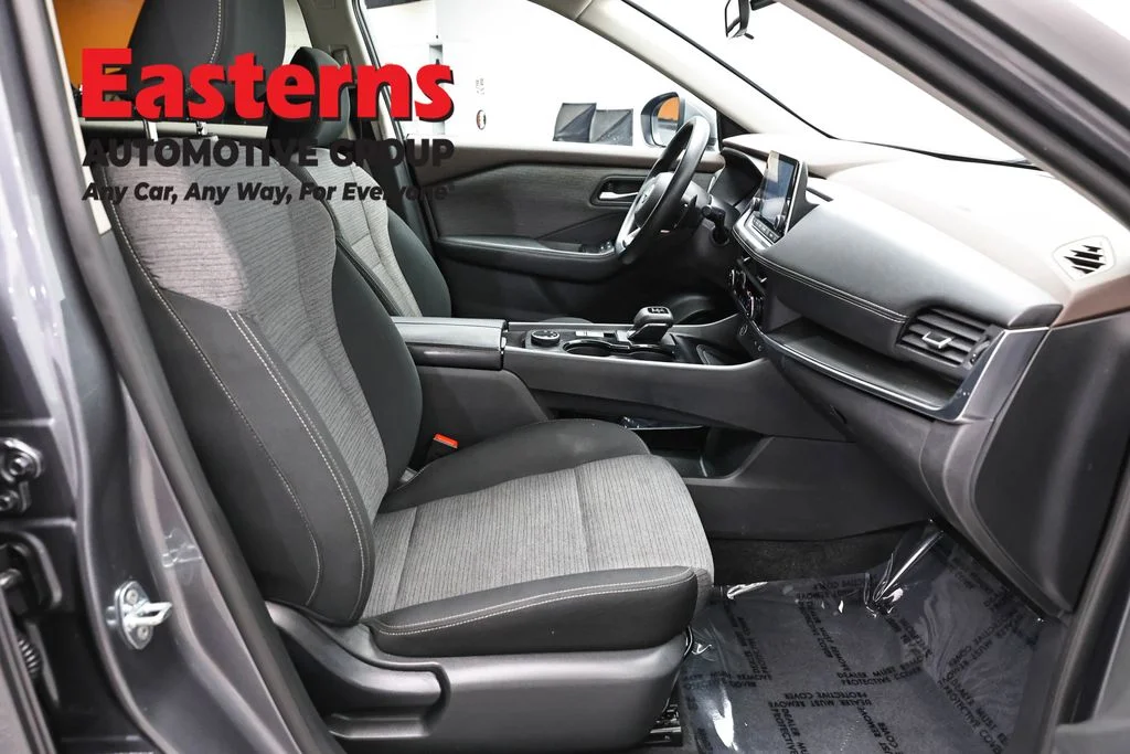 Used 2023 Gray Nissan SV image 24