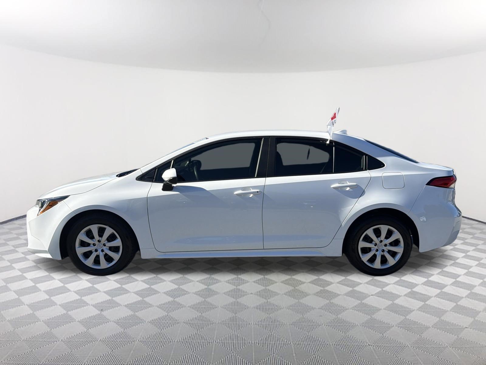 Certified Used 2024 Ice Cap Toyota LE image 14