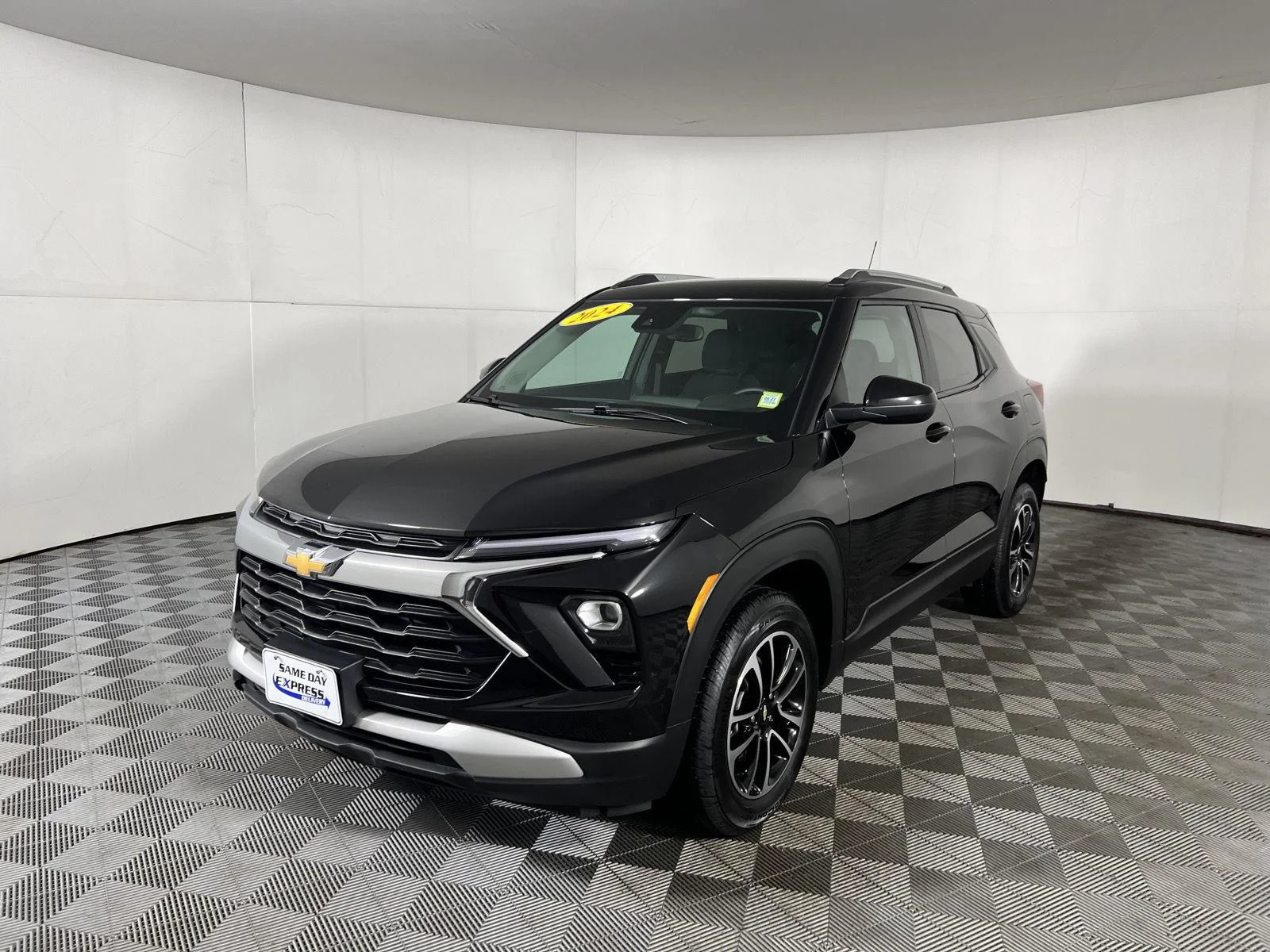 Used 2024 Mosaic Black Metallic Chevrolet LT image 8