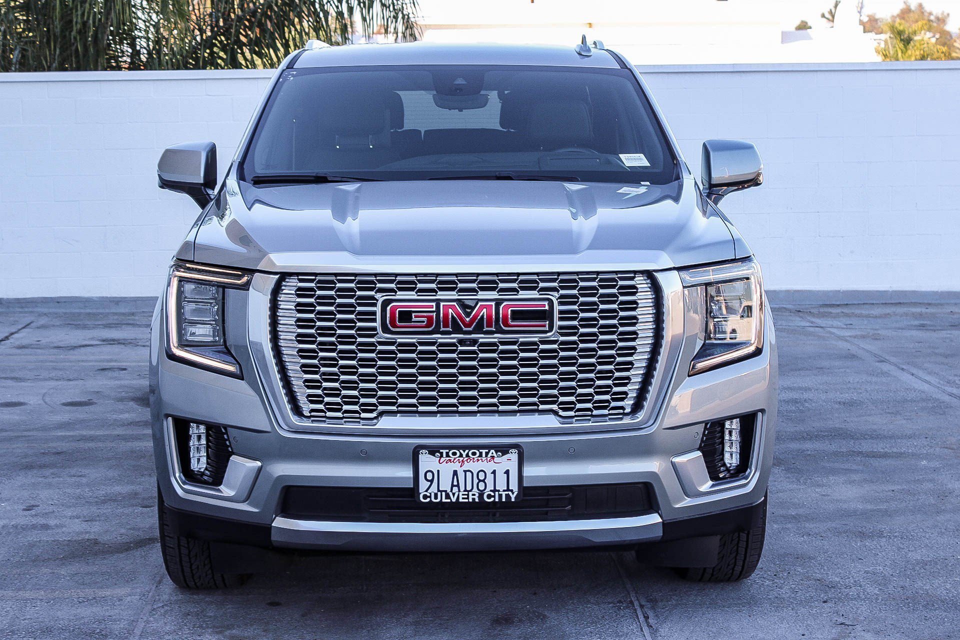 Used 2024 Sterling Metallic GMC Denali image 2