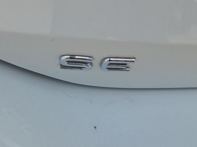 Used 2025 Pure White Volkswagen 2.0T SE image 5