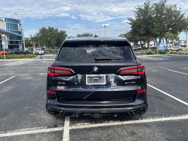 Used 2022 Black BMW sDrive40i image 5