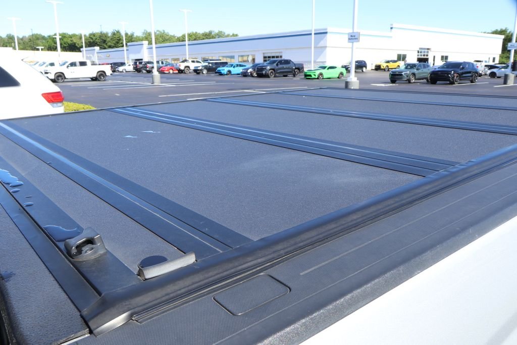 Used 2018 Silver Chevrolet LT image 37