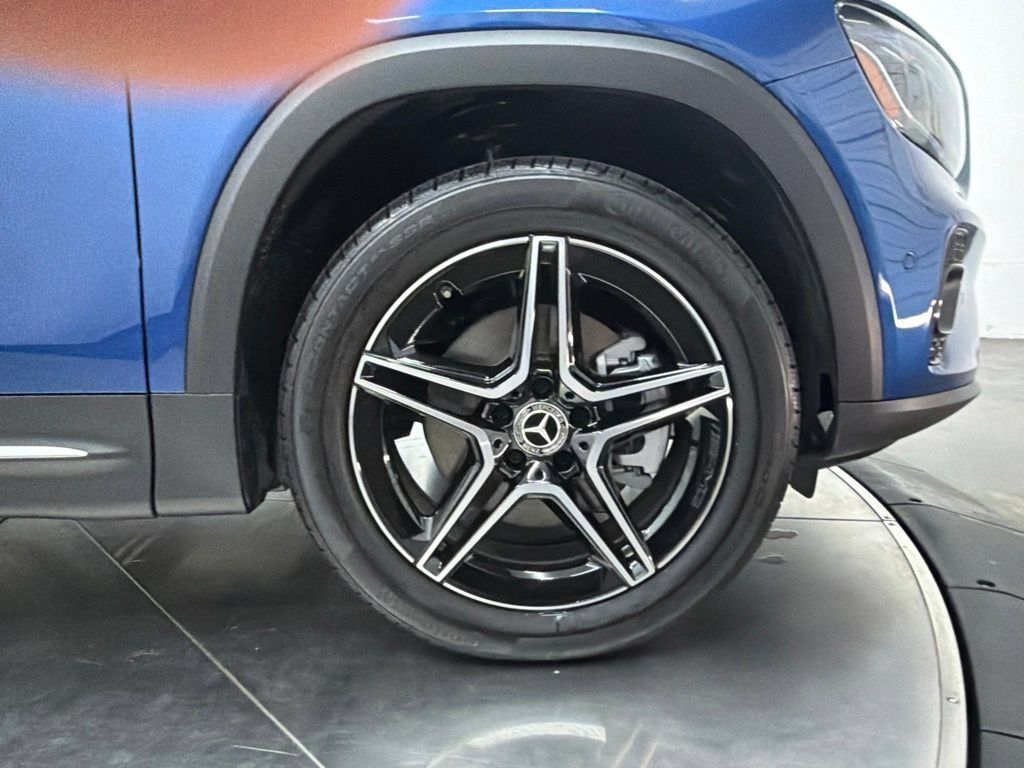 New 2026 Starling Blue Metallic Mercedes-Benz GLB 250 image 43