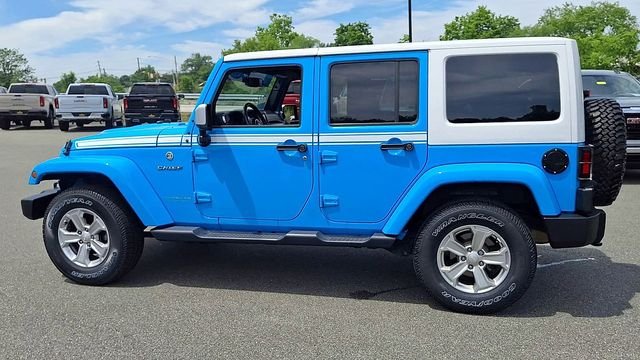 Used 2017  Jeep Unlimited Sahara image 7
