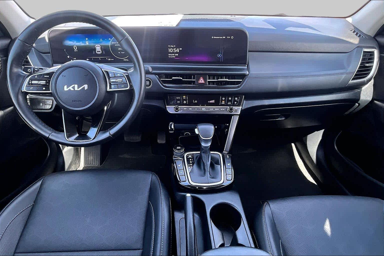 Used 2025 Gravity Gray Kia EX image 13
