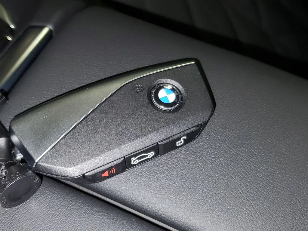 Used 2026 White BMW sDrive40i image 26