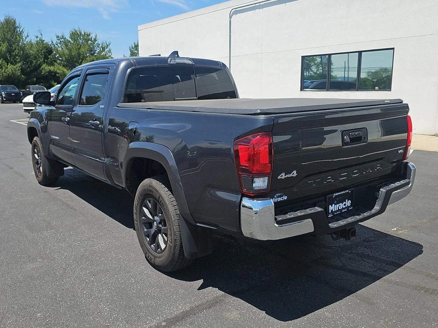 Used 2022 Magnetic Gray Metallic Toyota SR5 image 24