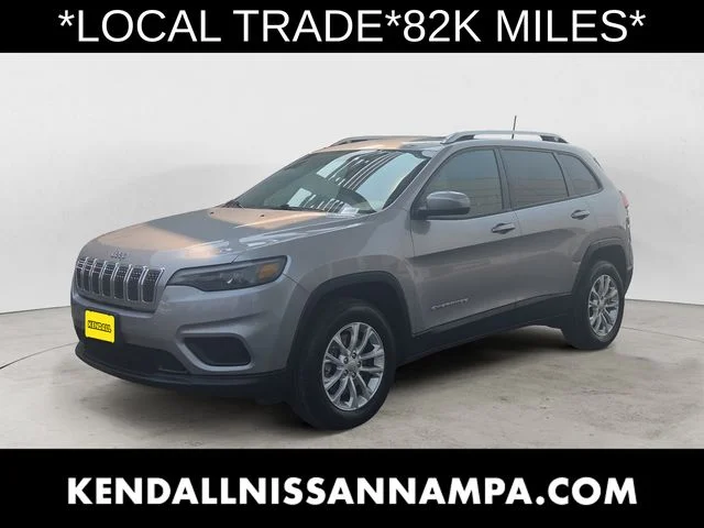 Used 2020 Silver Jeep Latitude image 1