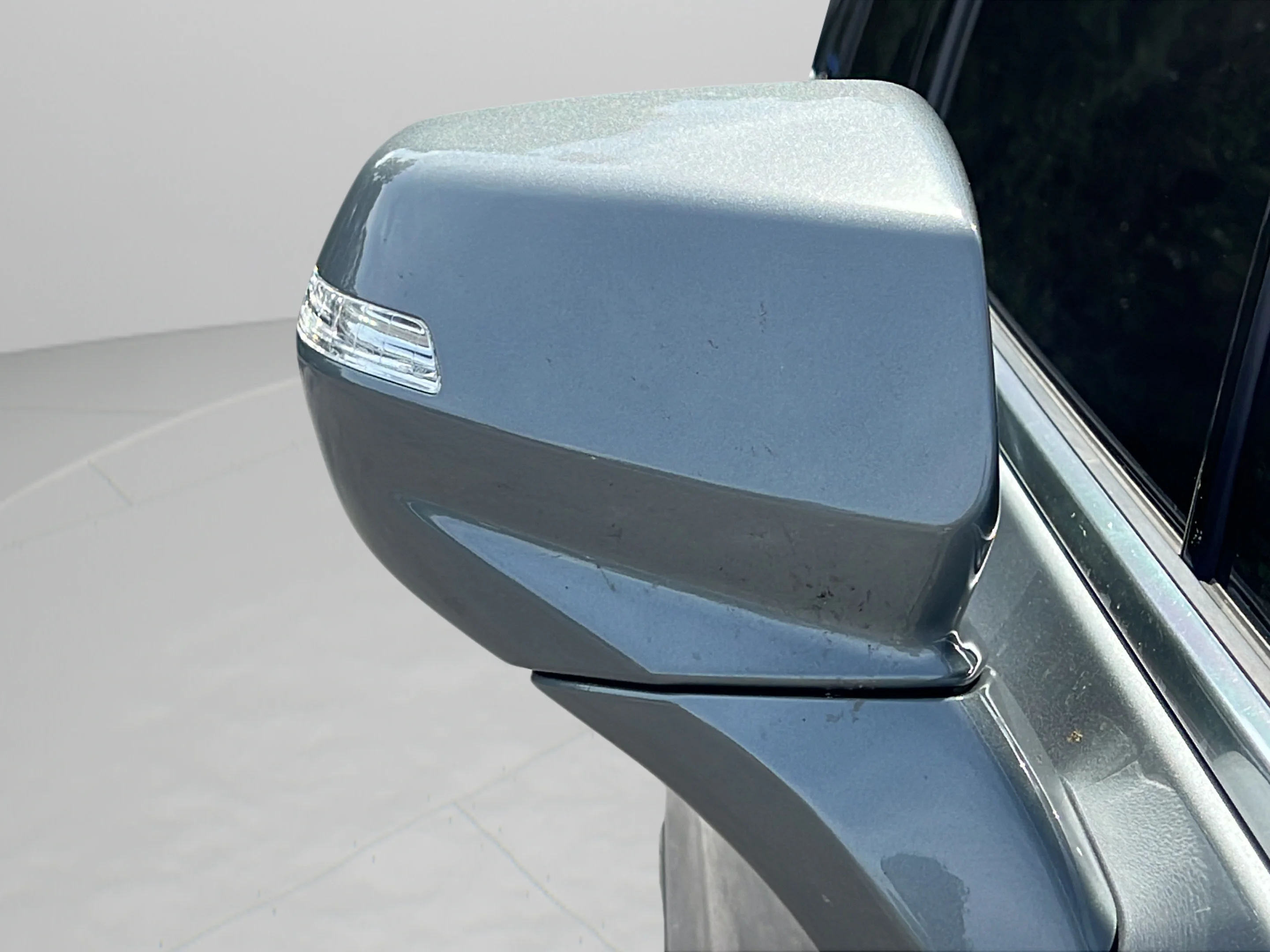 Used 2023 Argent Silver Metallic Cadillac AWD Premium Luxury image 25
