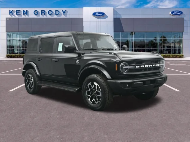 2026 Ford Bronco Outer Banks