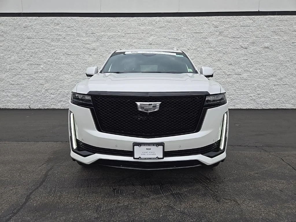 Certified Used 2023 Crystal White Tricoat Cadillac Sport image 5