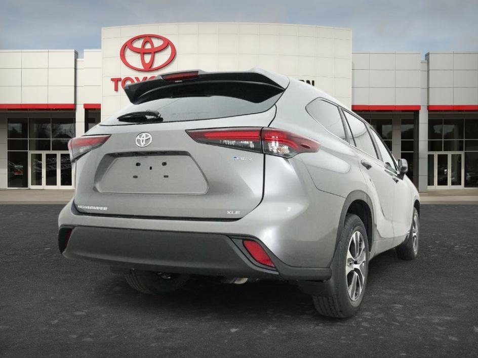 New 2026 Heavy Metallic Toyota Hybrid XLE image 21
