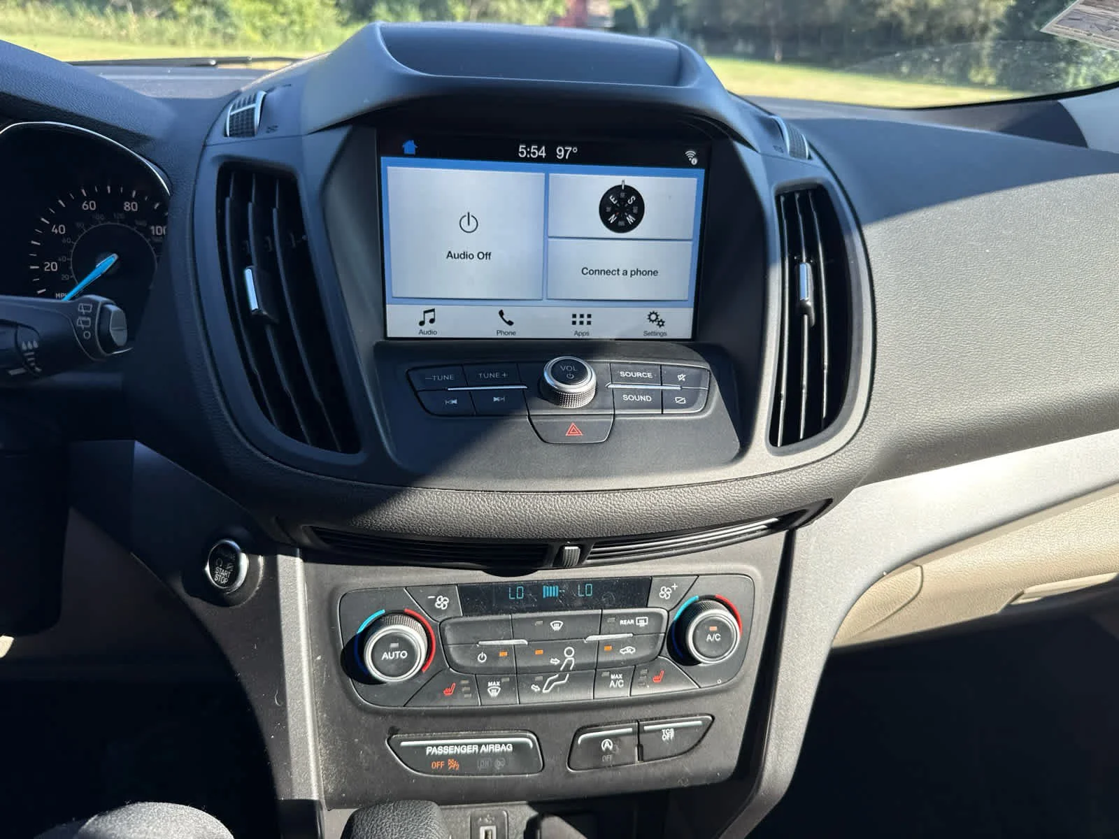 Used 2019 Ruby Red Metallic Tinted Clearcoat Ford SE image 13
