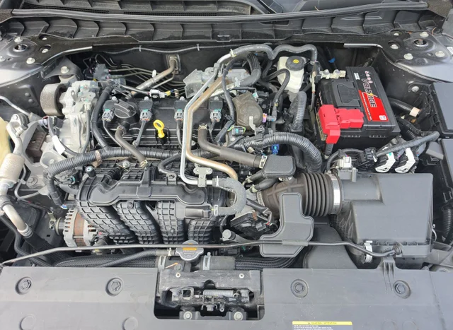 Used 2022 Gray Nissan 2.5 SR image 15