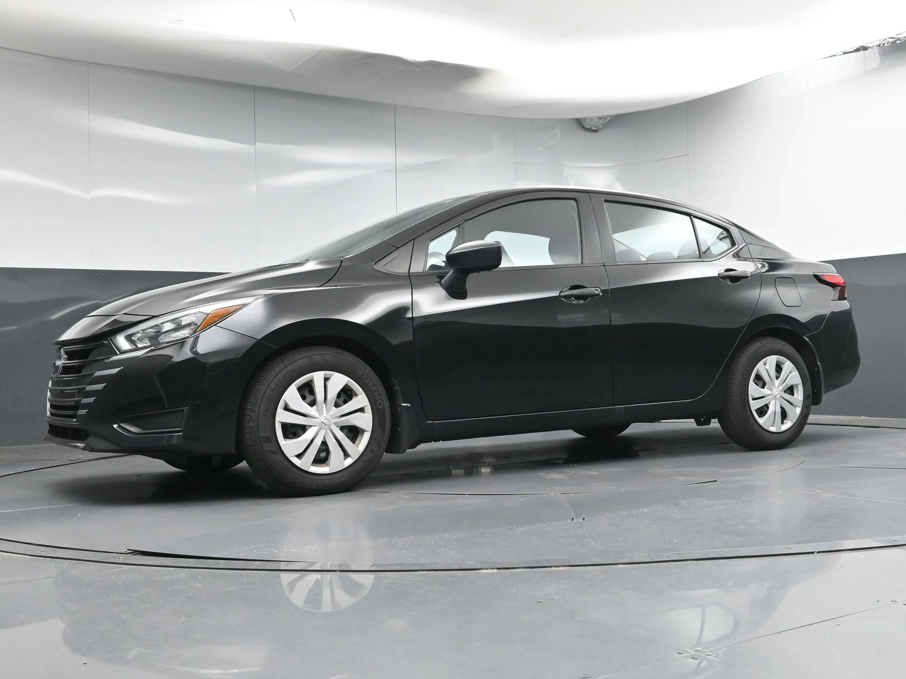 2025 Nissan Versa Sedan S - Photo 19