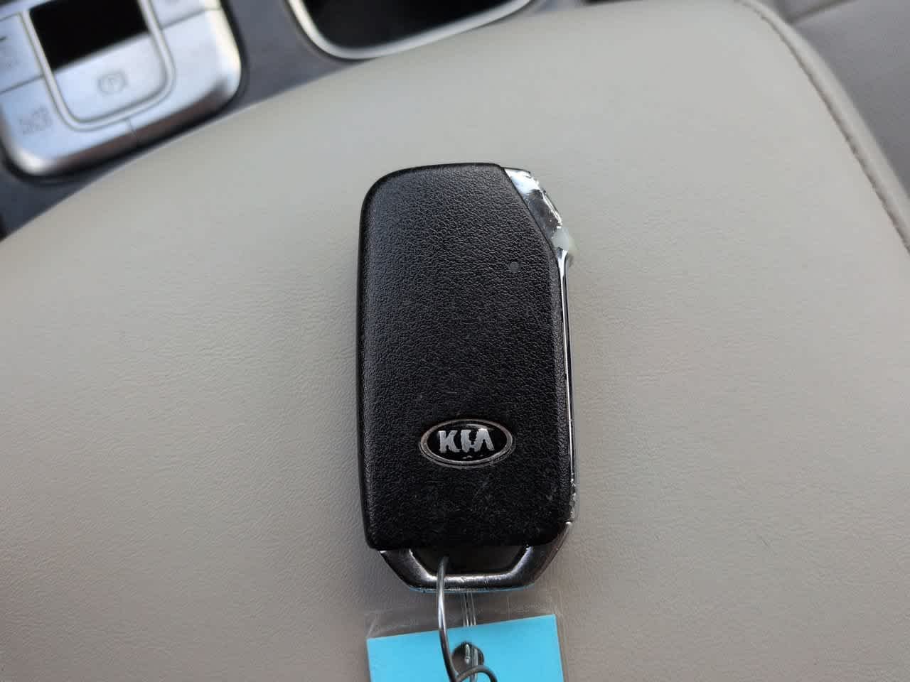 Used 2020 Green Kia EX image 30