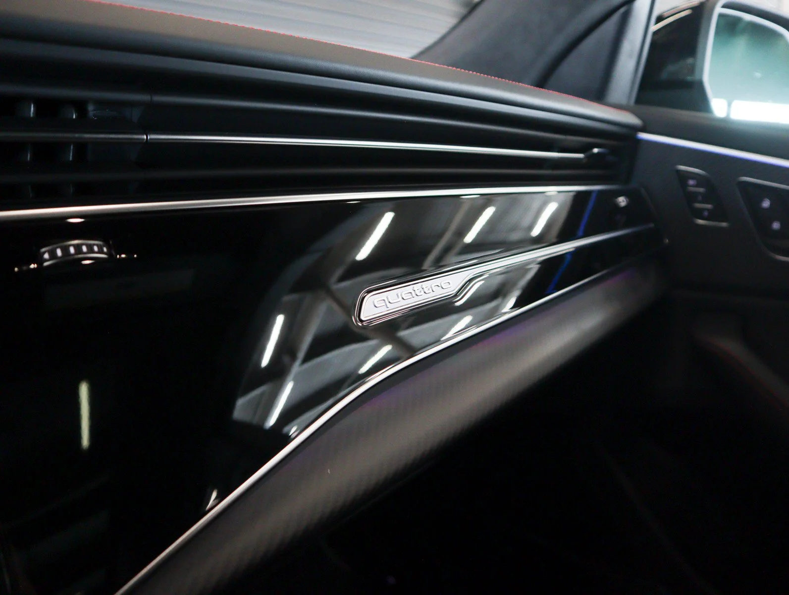New 2026 Daytona Gray Pearl Effect Audi Prestige image 27