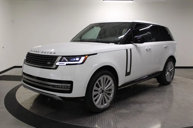 2026 Land Rover Range Rover SE