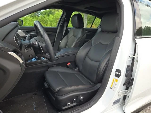 Used 2024 Summit White Cadillac V-Series image 16