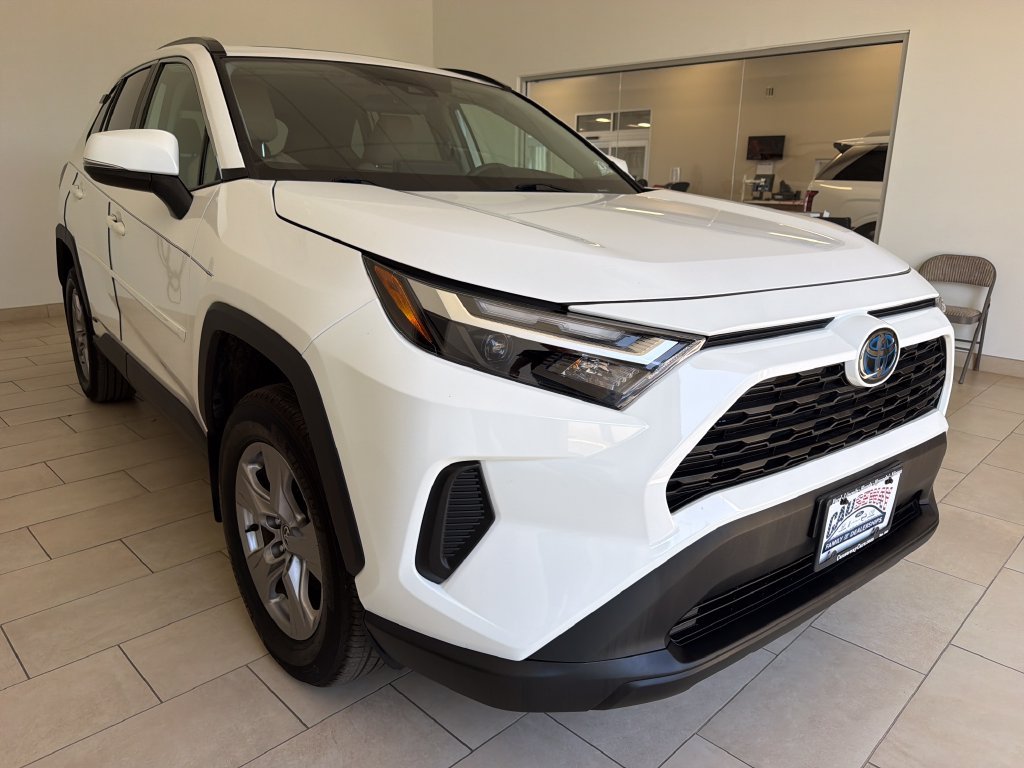 2024 Toyota RAV4 XLE