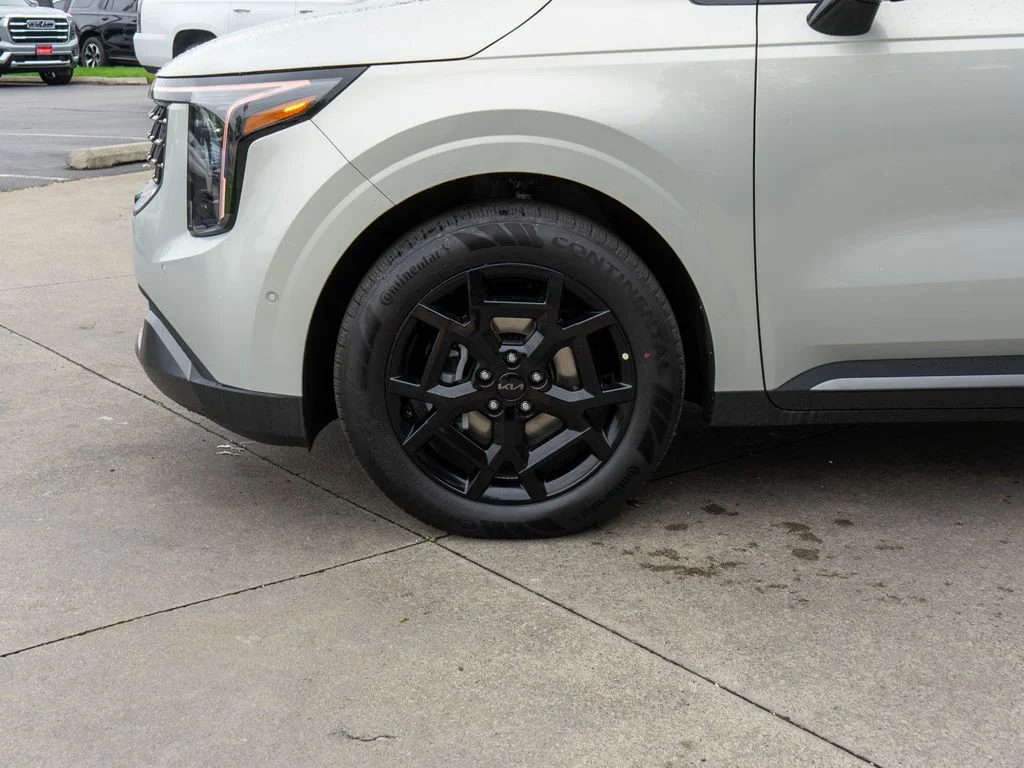 New 2026 Ivory Silver Kia SX Prestige image 33