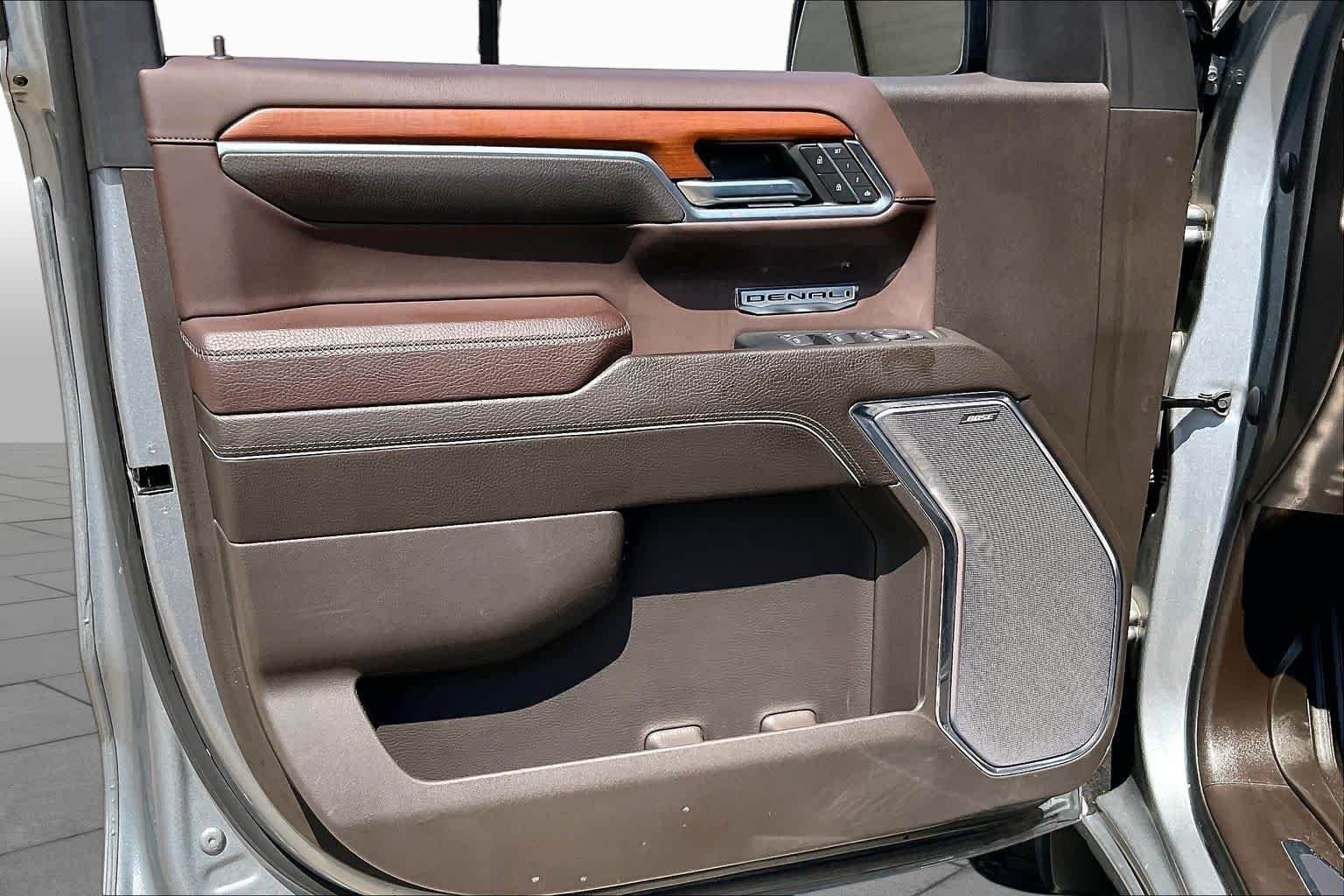 Used 2023 Sterling Metallic GMC Denali image 21