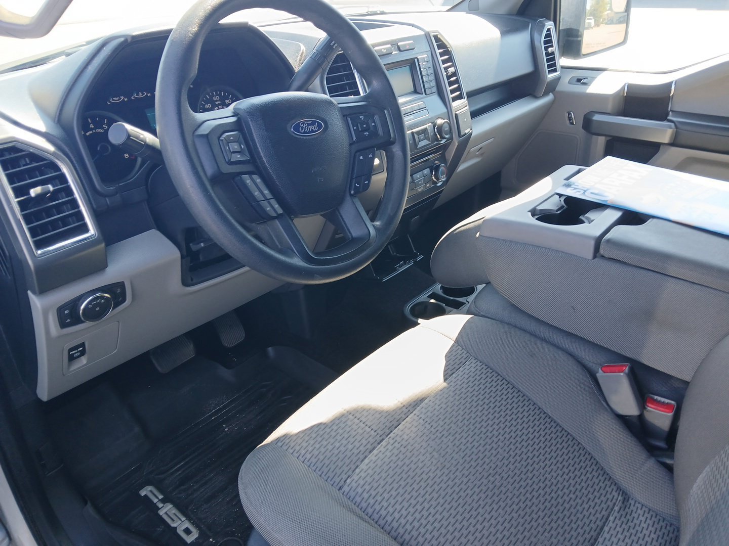 Used 2016 Silver Ford XLT image 7