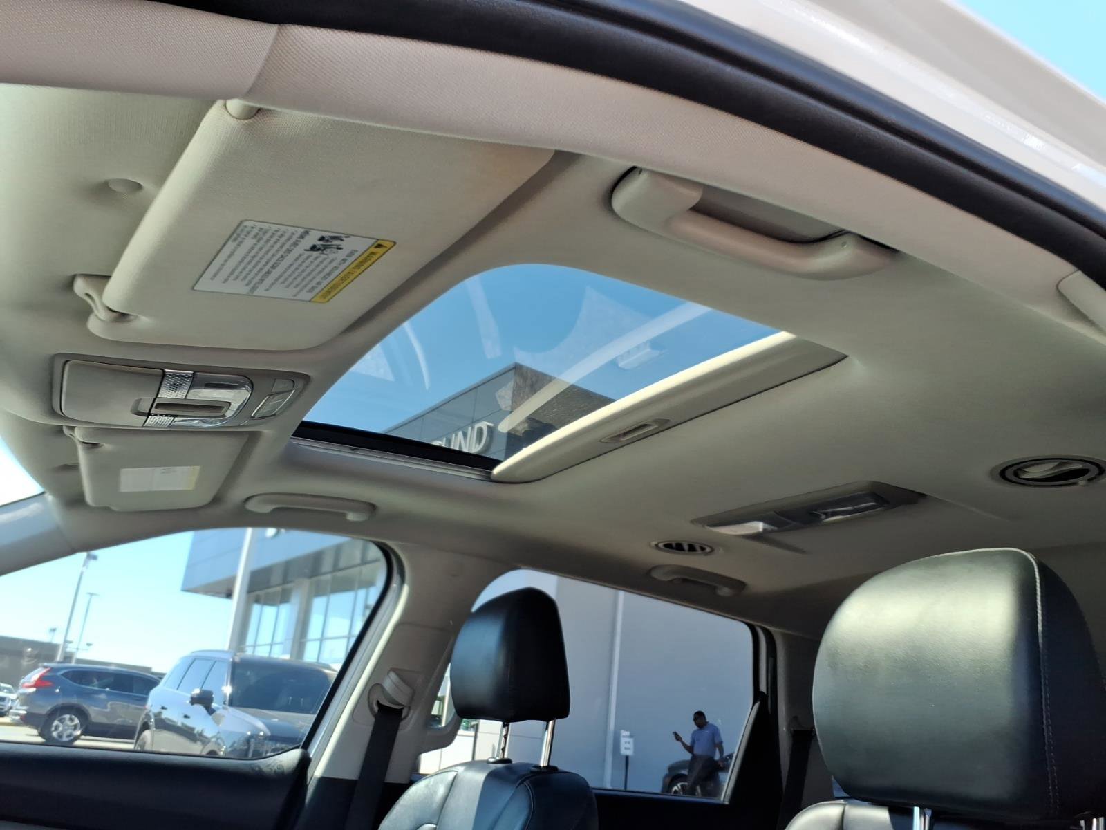 Used 2020 Snow White Pearl Kia S image 13