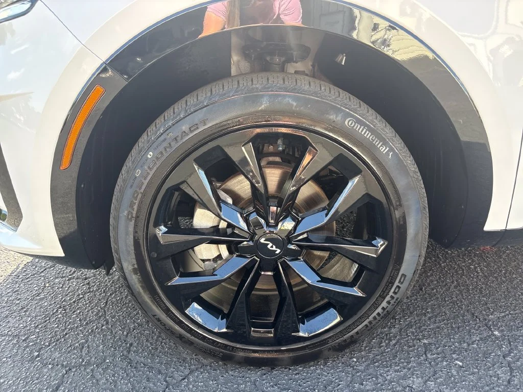 Certified Used 2023 White Kia SX image 13