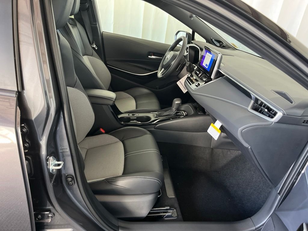 New 2026 Magnetic Gray Metallic with Midnight Black Metallic roof Toyota XSE image 19