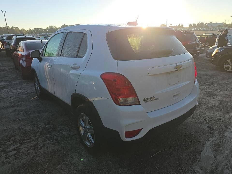 Used 2020 White Chevrolet LS image 4