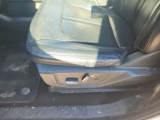 Used 2019 White Ford Limited image 9
